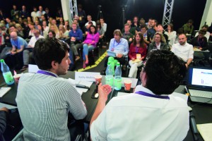 Bei „Deutschland vor der Wahl“ diskutierten Journalisten und Forscher über die Frage, wie Medien mit Meinungsumfragen umgehen können. Foto: Jonas Walzberg