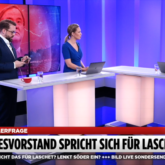 Allzeit bereit: Bild-Vize Ronzheimer hängt sogar während der Live-Übertragung am Smartphone. Foto: Screenshot Bild Live